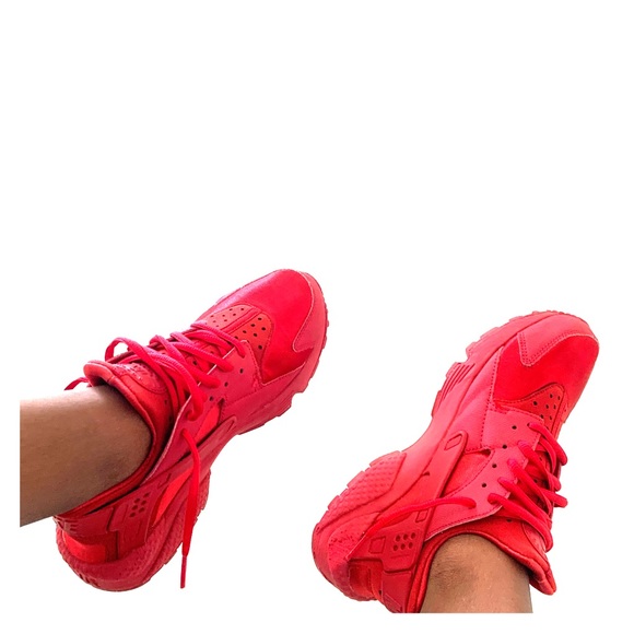 red huaraches women's size 7